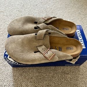 NEW Birkenstock Boston clog in Taupe - 38 narrow